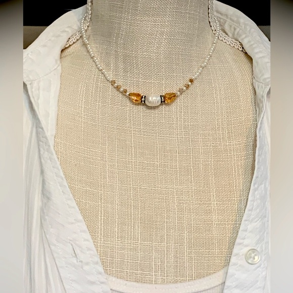 Freshwater Pearl & Crystal Necklace - Picture 6 of 6